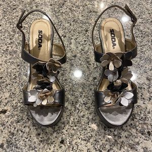 Size 7 Soda Wedges